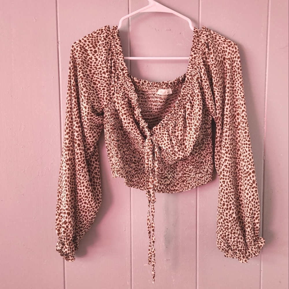 CUTE CROP TOP